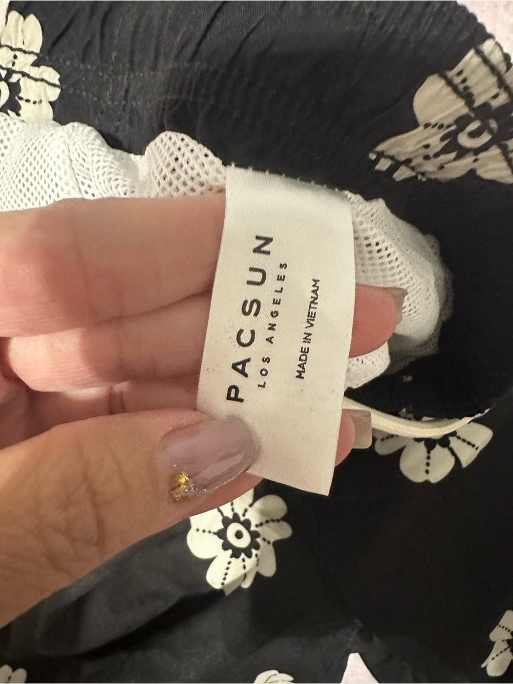 PacSun Black Swim Trunks with Cream Floral Accents - Picture 4 of 5
